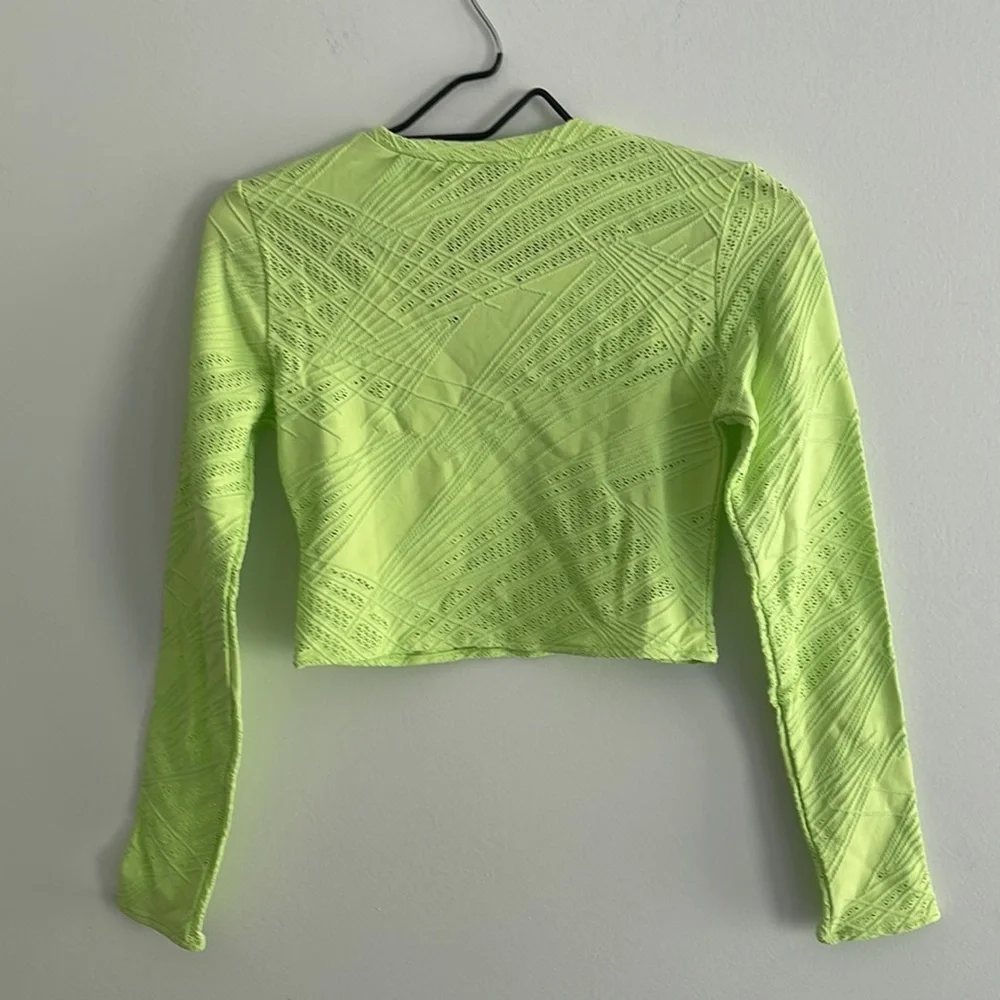 Onzie crop top size S/M - lime green - Picture 4 of 14